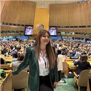 Sono studentessa universitaria presso la IULM di Milano e studio Interpretariato e comunicazione